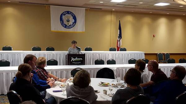 <p>Sen Ernst addresses the delegates</p>